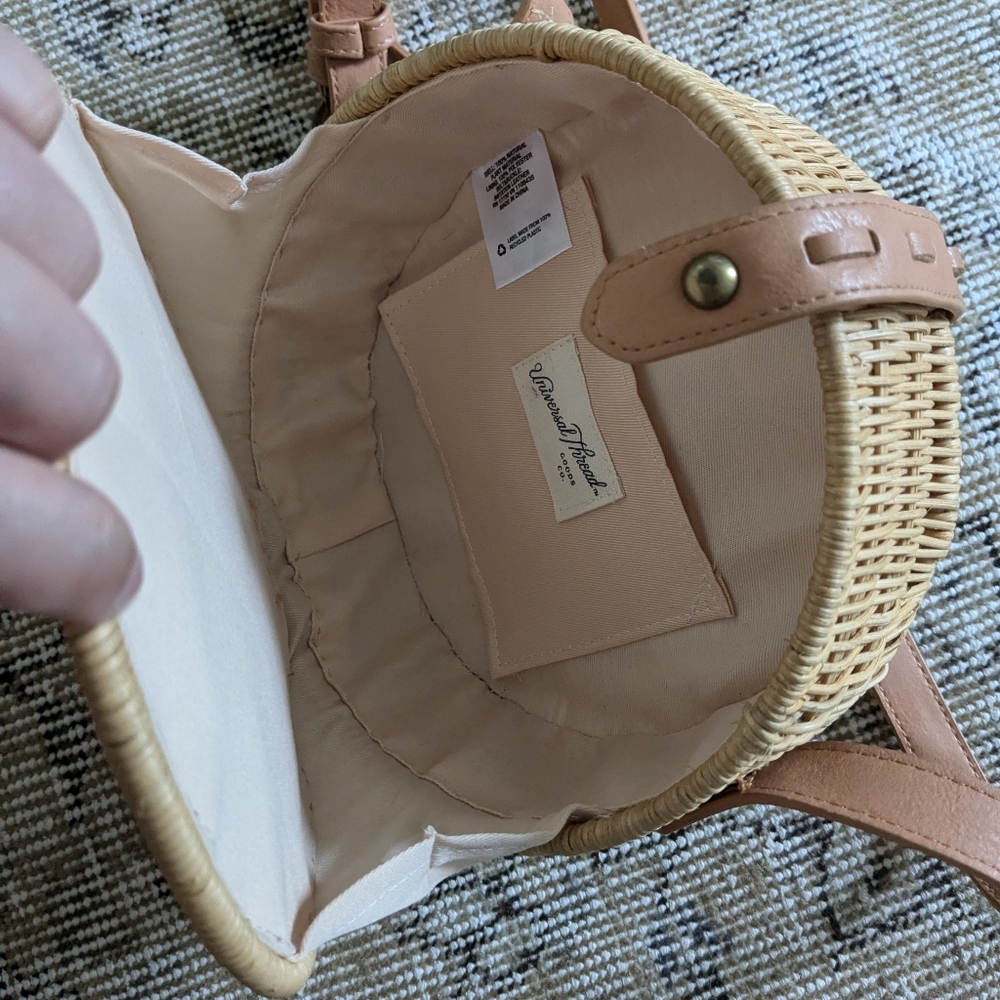 Rattan bag - Picture 3 of 3